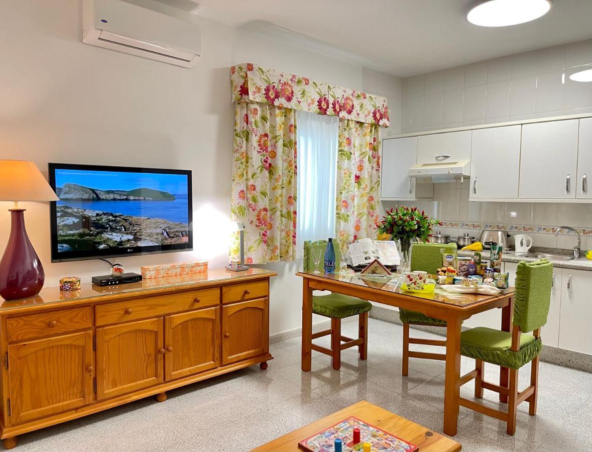 Emycanarias Holiday Homes Vecindario Extérieur photo