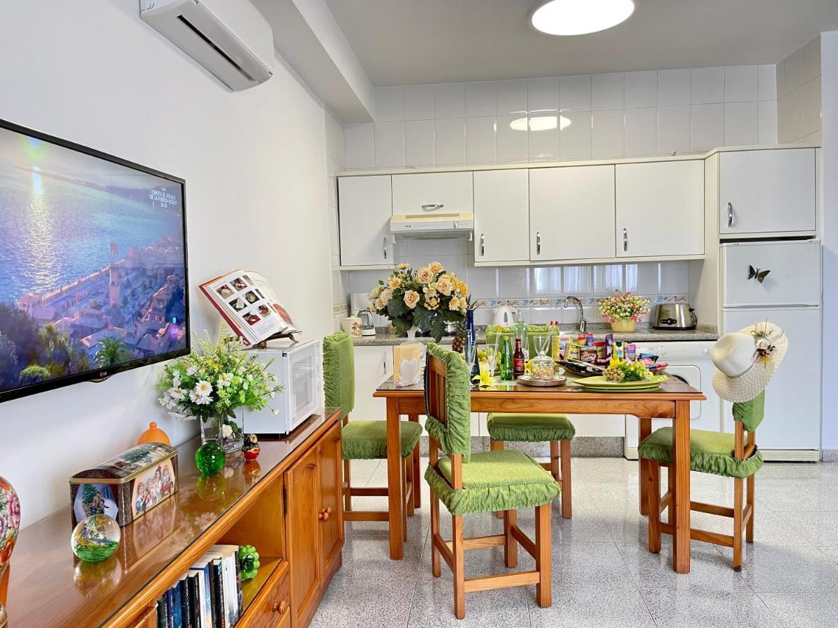 Emycanarias Holiday Homes Vecindario Extérieur photo