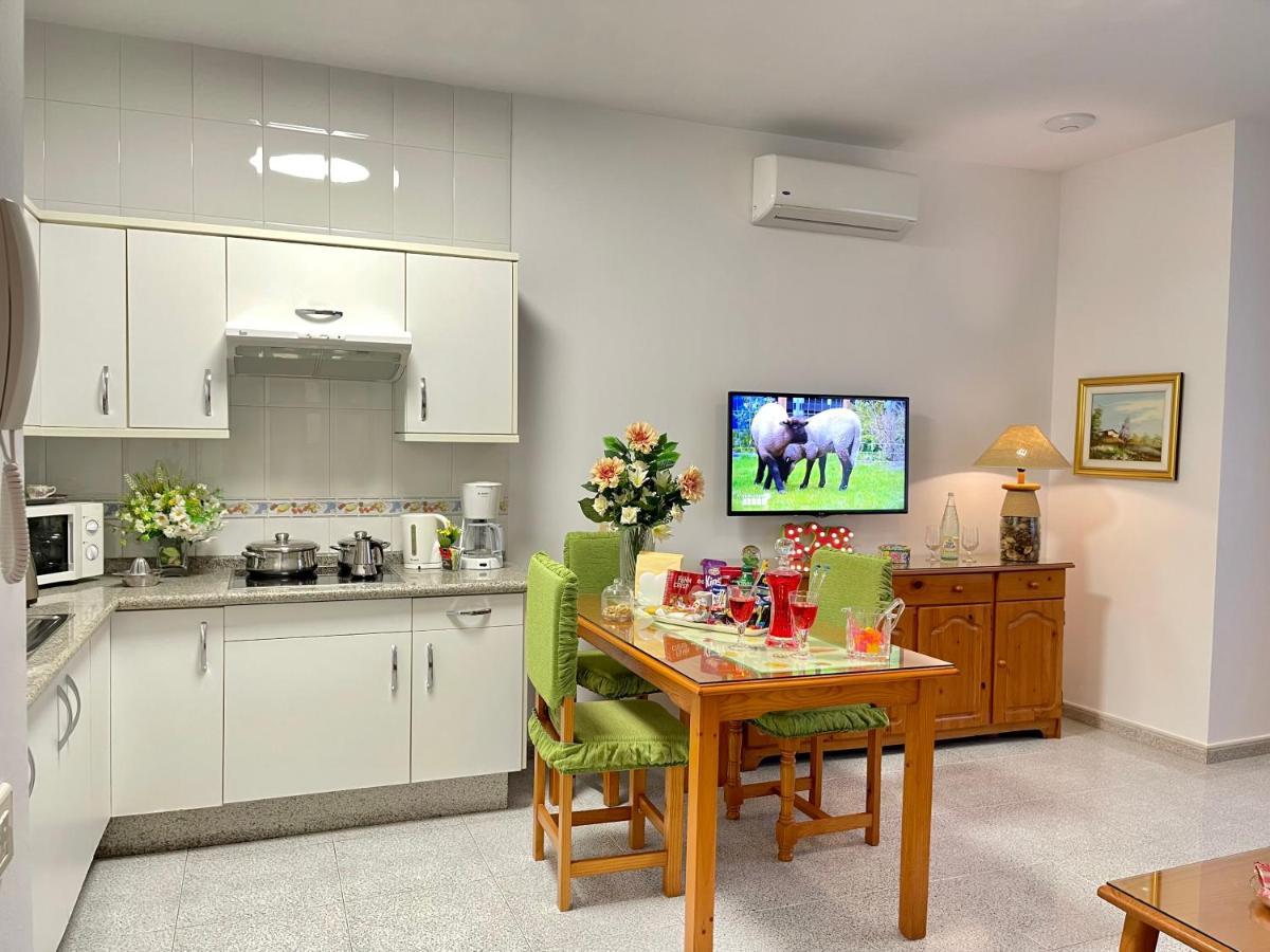 Emycanarias Holiday Homes Vecindario Extérieur photo