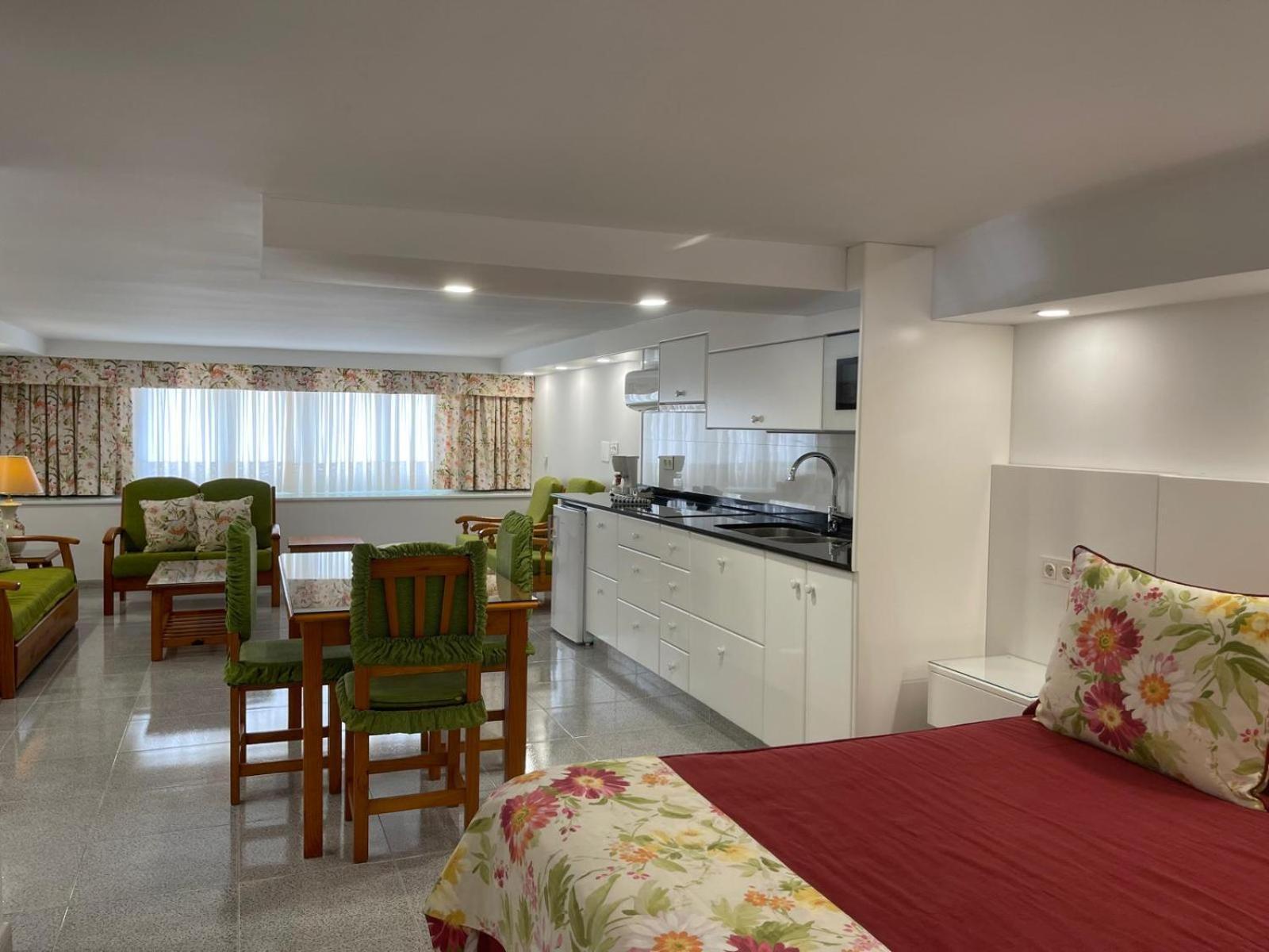 Emycanarias Holiday Homes Vecindario Extérieur photo