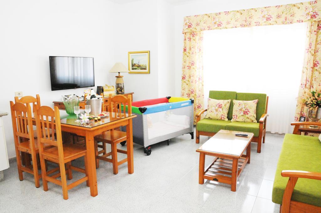 Emycanarias Holiday Homes Vecindario Extérieur photo