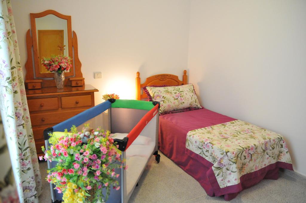 Emycanarias Holiday Homes Vecindario Chambre photo